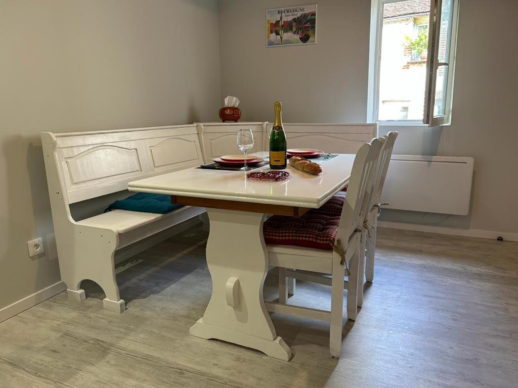 Le Citadin Bourguignon Guest House Toucy Exterior foto