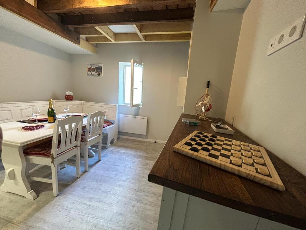 Le Citadin Bourguignon Guest House Toucy Exterior foto